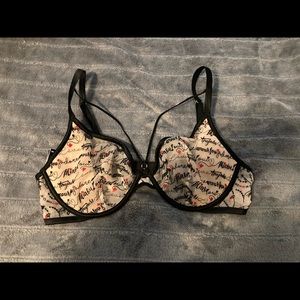 Victoria Secret Unlined Plunge Sexy Bra. Size 36D. NWOT